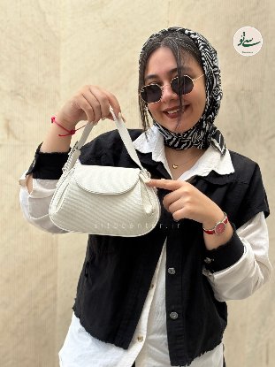 تصویری از کیف ماهین